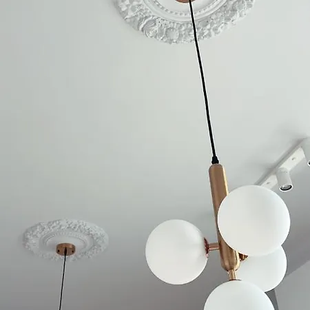 Designer Flat Apartment *